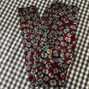 New LuLaRoe Apple Patterned Leggings, size O/S